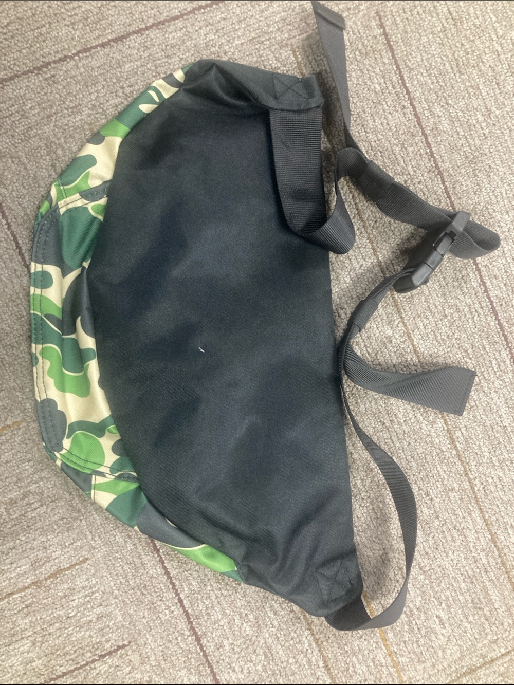 Bape Green Camo Waist Bag with Black Strap - Picture 2 of 3